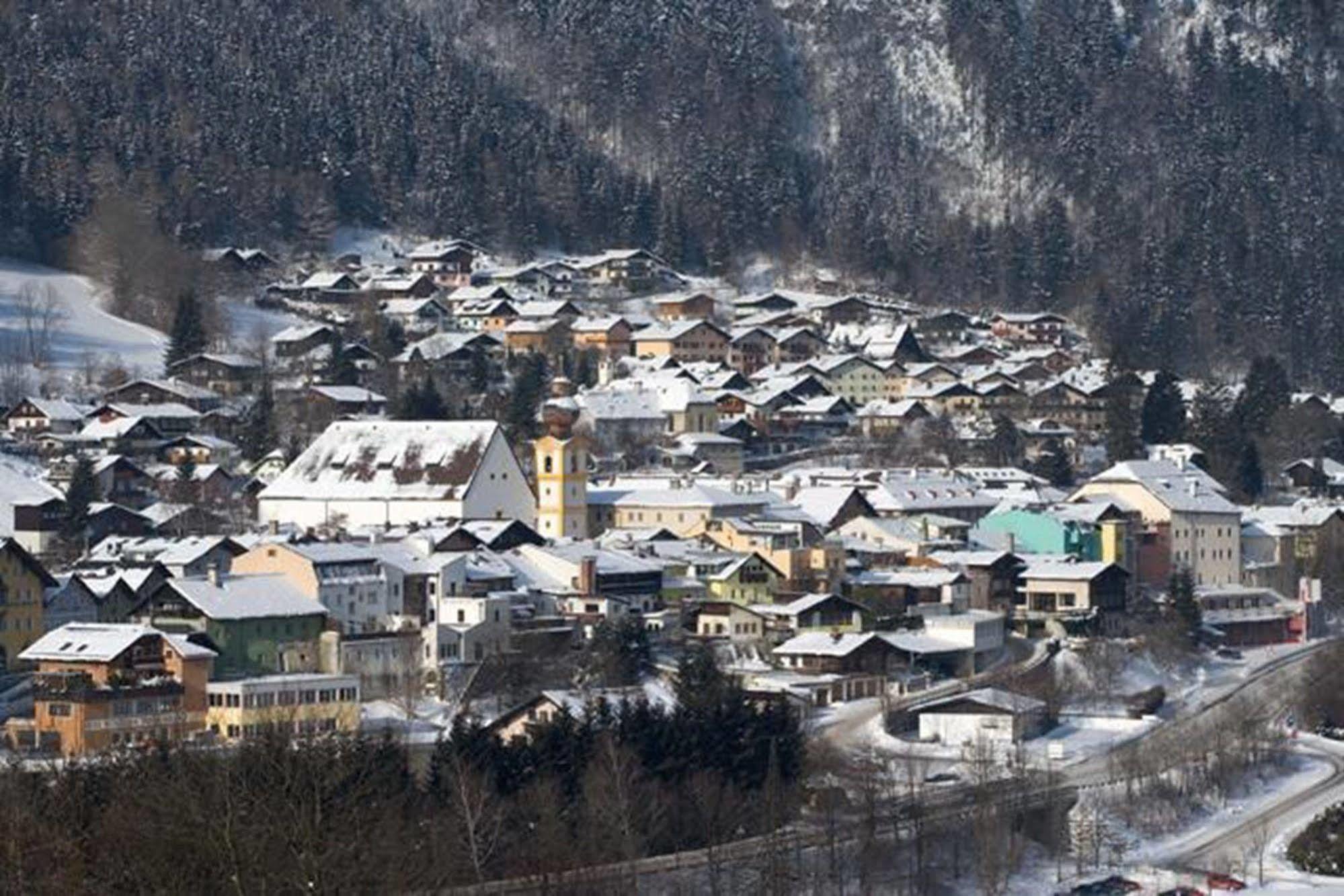 Werfenerhof Hotel Buitenkant foto